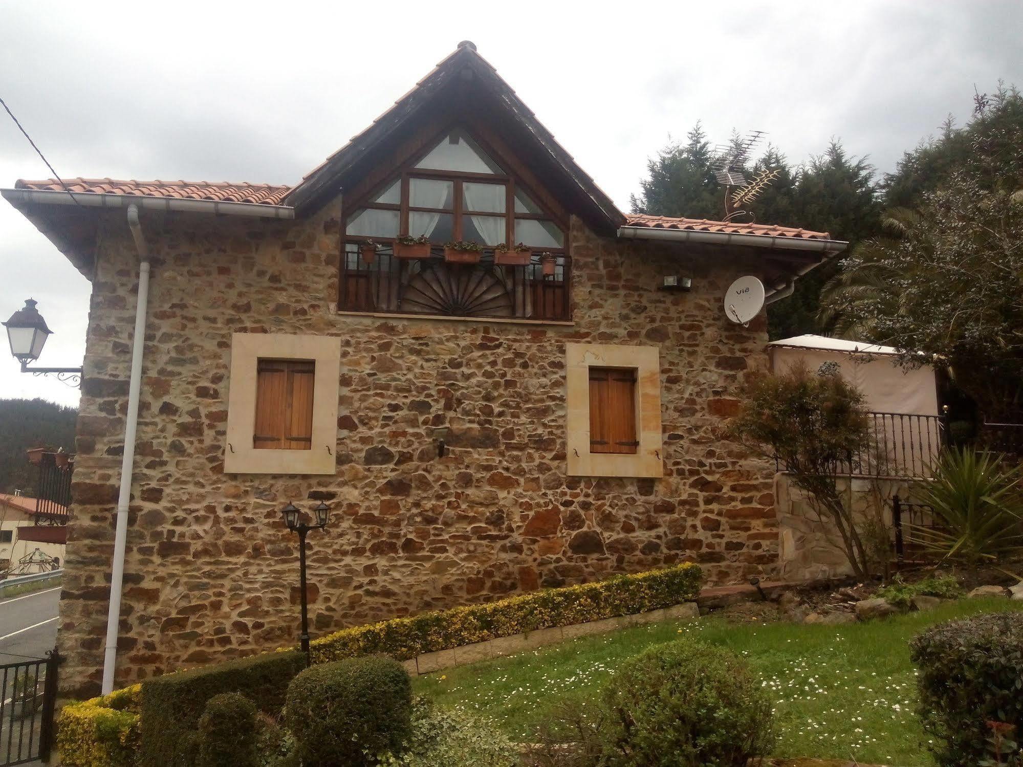 Urrezko Ametsa Guest House Sopuerta Exterior photo